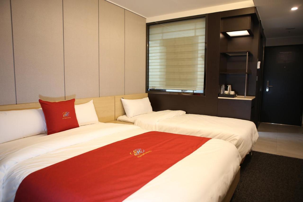 Chuncheon Eston Hotel ภายนอก รูปภาพ