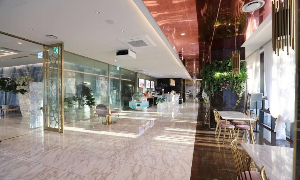 Chuncheon Eston Hotel ภายนอก รูปภาพ