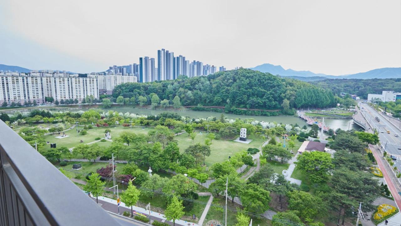 Chuncheon Eston Hotel ภายนอก รูปภาพ