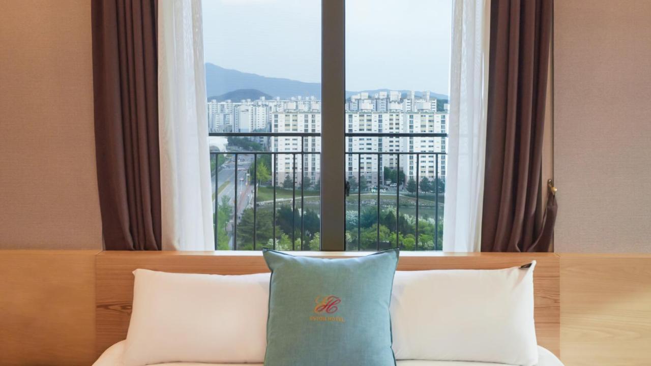 Chuncheon Eston Hotel ภายนอก รูปภาพ